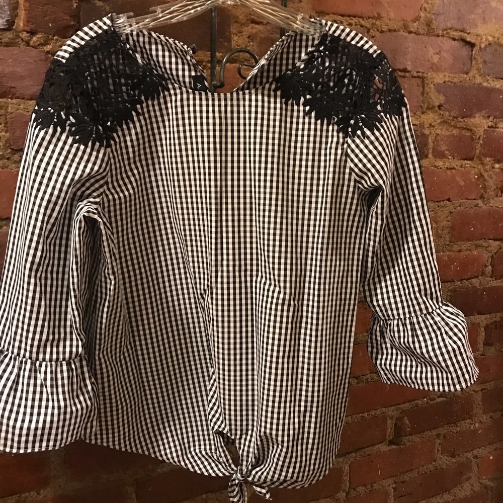 Ladies black and white checkered blouse